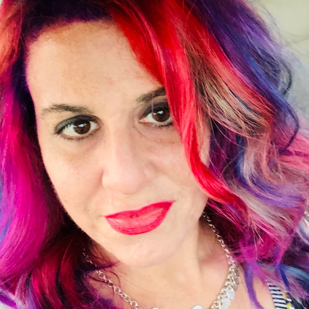 Meet your Posher, Monic